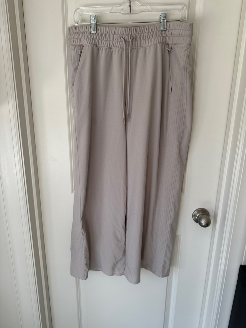 Athleta Avenue Wide Leg crop pant